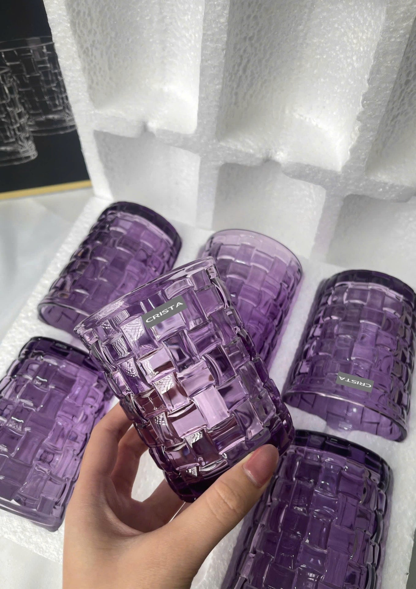 SET OF 6 CHECKERED PATTERNED GLASS CUPS – PURPLE